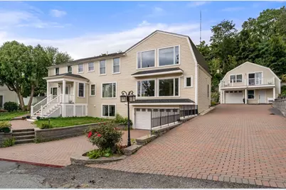 27 Hamilton Pl, Needham, MA 02494 - Photo 5