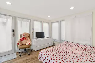 27 Hamilton Pl, Needham, MA 02494 - Photo 15