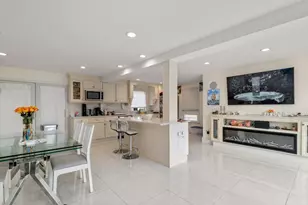 27 Hamilton Pl, Needham, MA 02494 - Photo 7