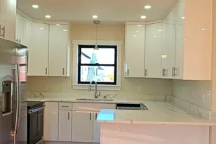 31 Niagara St, Fall River, MA 02721 - Photo 3