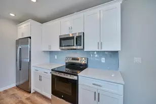 510 Willard, Quincy, MA 02169 - Photo 3