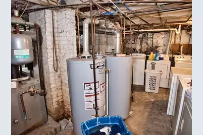 14-28 Downing St, Fall River, MA 02723 - Photo 31