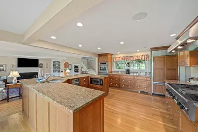 56 Chapel St, Duxbury, MA 02332 - Photo 7