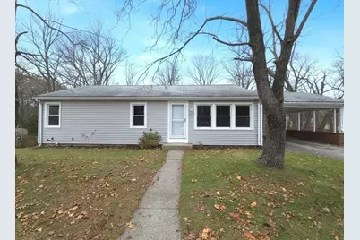 90 Pleasant St, Bellingham, MA 02019 - Photo 3