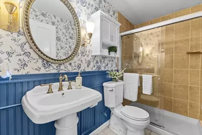 170 Pleasant St, Whitman, MA 02382 - Photo 17