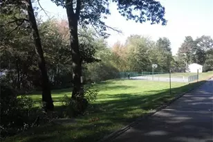 34 Thayer Pond Rd, Oxford, MA 01537 - Photo 11