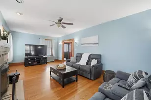 572 Springfield St, Chicopee, MA 01013 - Photo 9