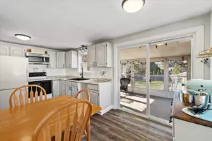 323 Southwick Rd, Westfield, MA 01085 - Photo 11