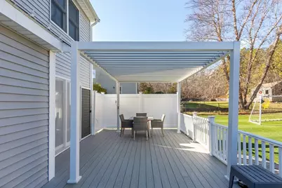 19 Oak Bluff Rd, Bourne, MA 02562 - Photo 15