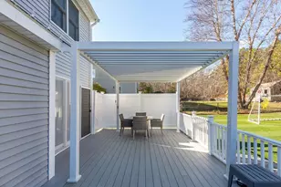 19 Oakbluff Rd, Bourne, MA 02562 - Photo 15