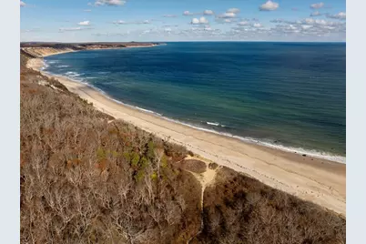 19 Oak Bluff Rd, Bourne, MA 02562 - Photo 9