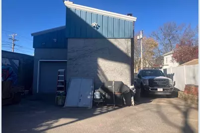 17 Meadow St, Salem, MA 01970 - Photo 5