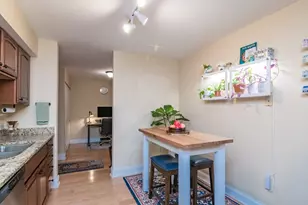 235 State St, Springfield, MA 01103 - Photo 5