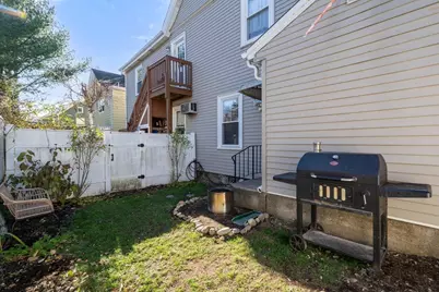 14-16 Cottage Pl #14, Newton, MA 02465 - Photo 5