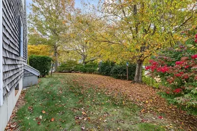 29 Elizabeth Ct, Dartmouth, MA 02747 - Photo 21