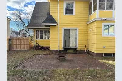 67 Perkins St, Springfield, MA 01118 - Photo 5