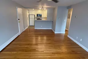 21 Warren, Waltham, MA 02453 - Photo 3