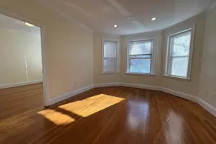 73 Thatcher St, Brookline, MA 02446 - Photo 1