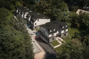 956 Walnut St, Newton, MA 02461 - Photo 1