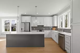 65 Cypress St, Falmouth, MA 02536 - Photo 7