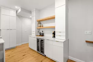 722 E 5th St, Boston, MA 02127 - Photo 11