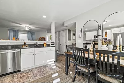 1139 Main St #4, Hanson, MA 02341 - Photo 3