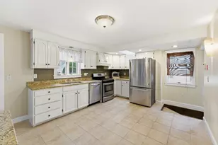 36 Garland St, Springfield, MA 01118 - Photo 13