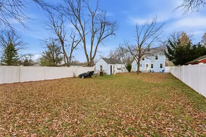 36 Garland St, Springfield, MA 01118 - Photo 39