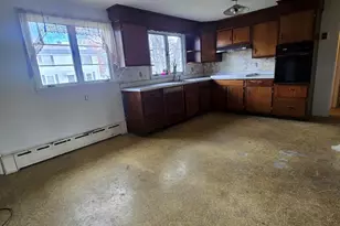 28 Wallace St, Brockton, MA 02302 - Photo 15