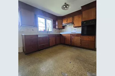 28 Wallace Street, Brockton, MA 02302 - Photo 19