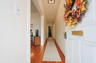 27 Oakland St, Watertown, MA 02472 - Photo 3