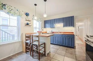 27 Oakland St, Watertown, MA 02472 - Photo 17