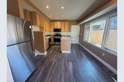 39 Neillian St #39, Bedford, MA 01730 - Photo 5