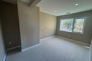 39 Neillian St, Bedford, MA 01730 - Photo 15