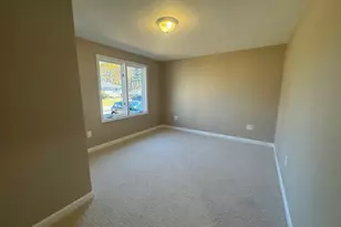 39 Neillian St, Bedford, MA 01730 - Photo 13