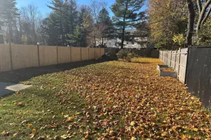 39 Neillian St, Bedford, MA 01730 - Photo 29