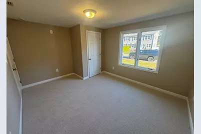 39 Neillian St #39, Bedford, MA 01730 - Photo 11