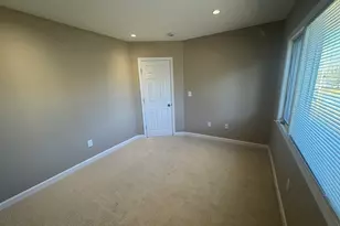 39 Neillian St, Bedford, MA 01730 - Photo 19