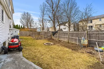 54 Shirley Ave, Lowell, MA 01854 - Photo 21