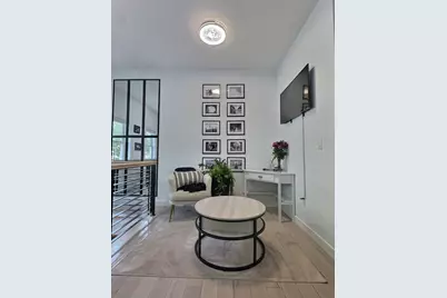 187 London St #1, Boston, MA 02128 - Photo 3