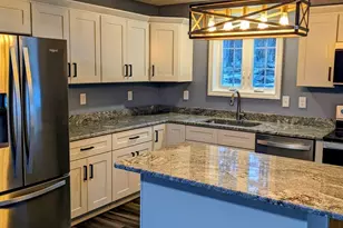 514 Old County Rd, Wales, MA 01081 - Photo 9