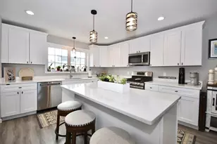 550 Spring St, Fall River, MA 02721 - Photo 3