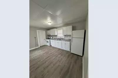 31 Merrill St, Lowell, MA 01852 - Photo 11