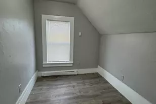 31 Merrill St, Lowell, MA 01852 - Photo 17