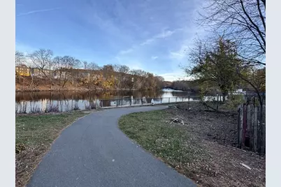 31 Merrill St, Lowell, MA 01852 - Photo 37