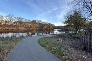 31 Merrill St, Lowell, MA 01852 - Photo 37