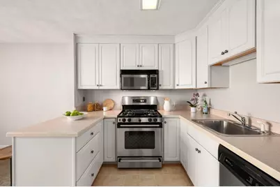 29 Concord Greene #3, Concord, MA 01742 - Photo 19