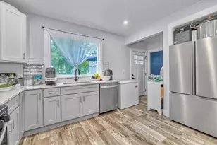 61 Shepton St, Boston, MA 02124 - Photo 17