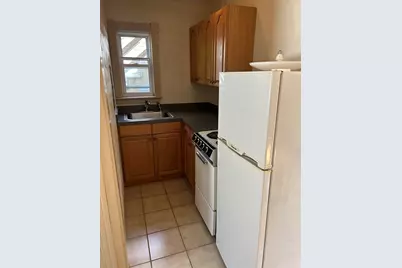 1 Chester Rd #G, Derry, NH 03038 - Photo 3