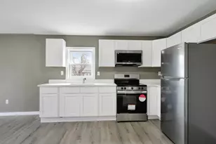 150 Blackmer St, New Bedford, MA 02744 - Photo 21